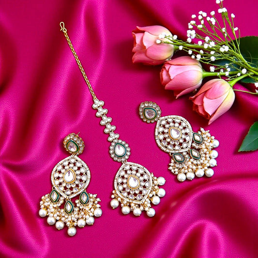 White Kundan Maang Tikka Set
